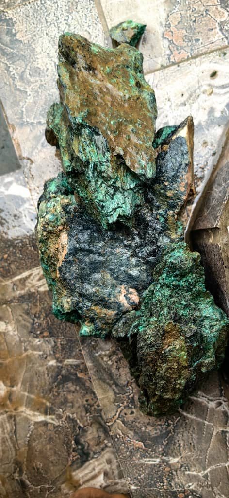 Malachite-bearing copper ore