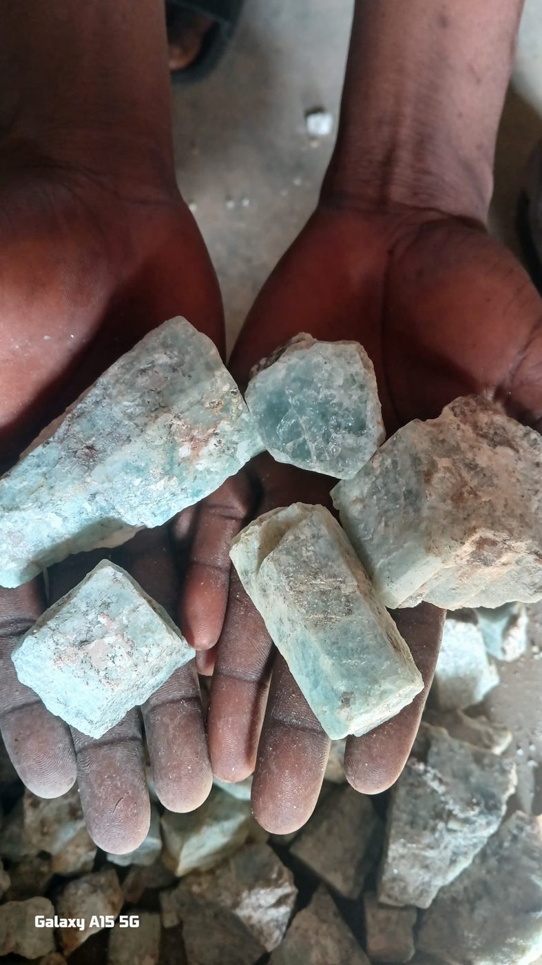 Aquamarine rough, freshly mined